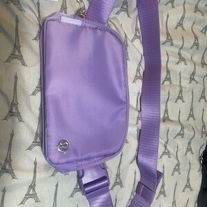 NWT purple Lululemon everywhere belt bag 1 L, never used